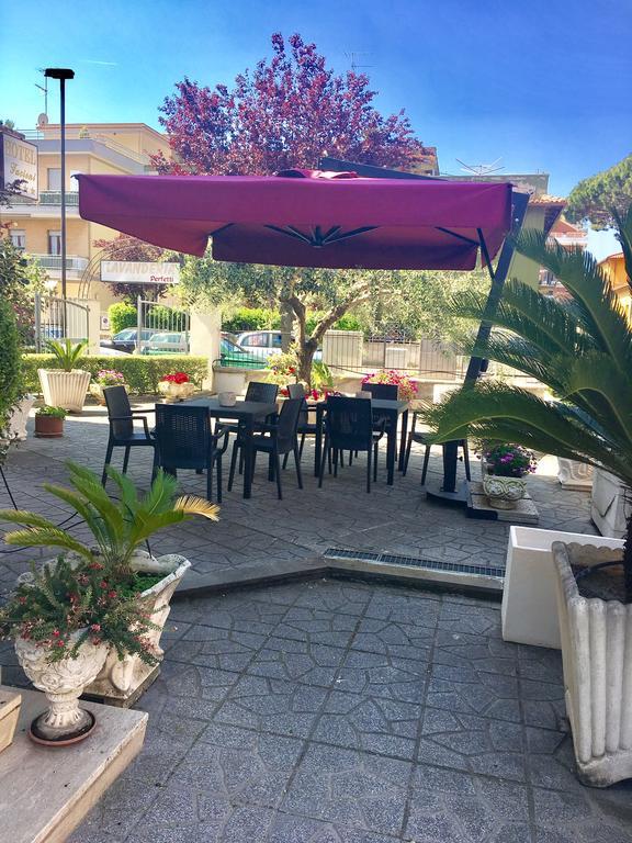 Hotel Facioni Pomezia Luaran gambar