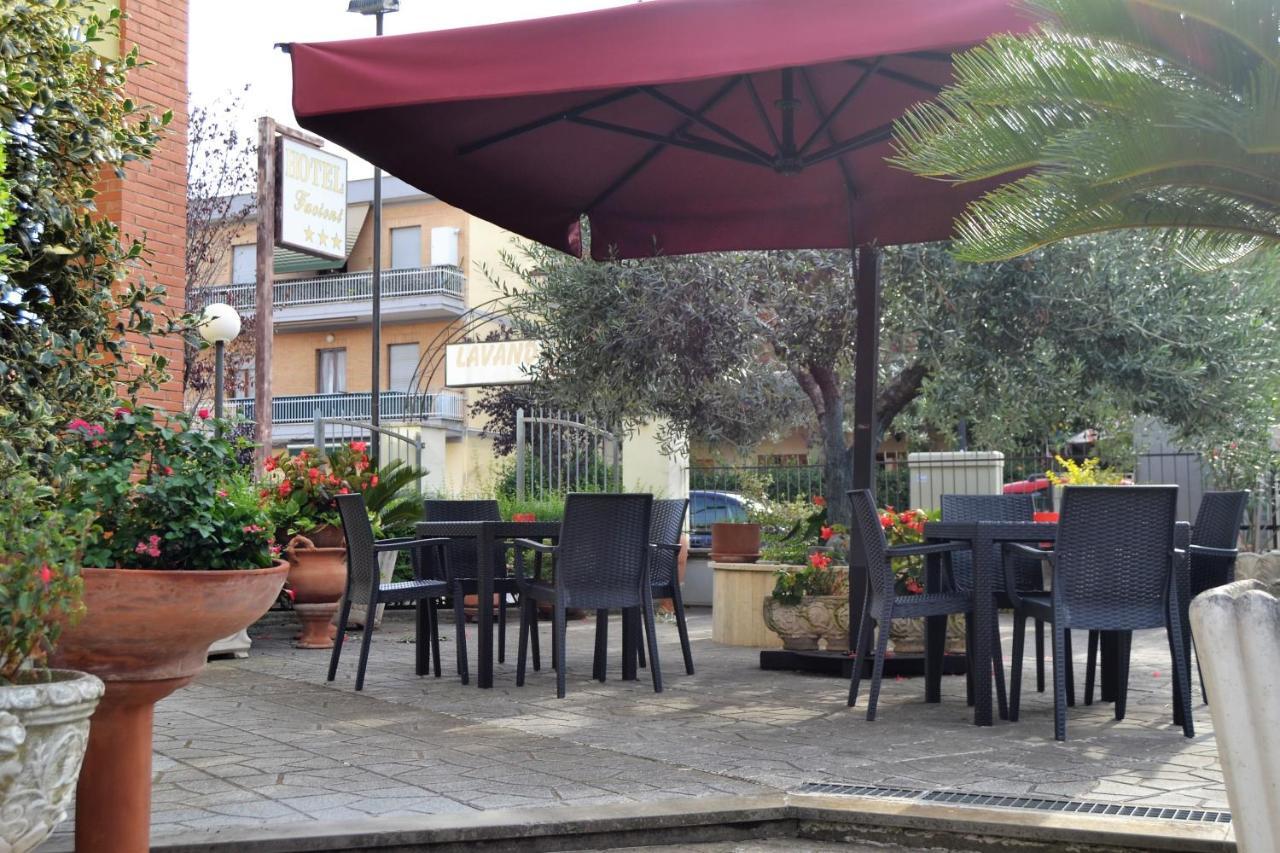 Hotel Facioni Pomezia Luaran gambar