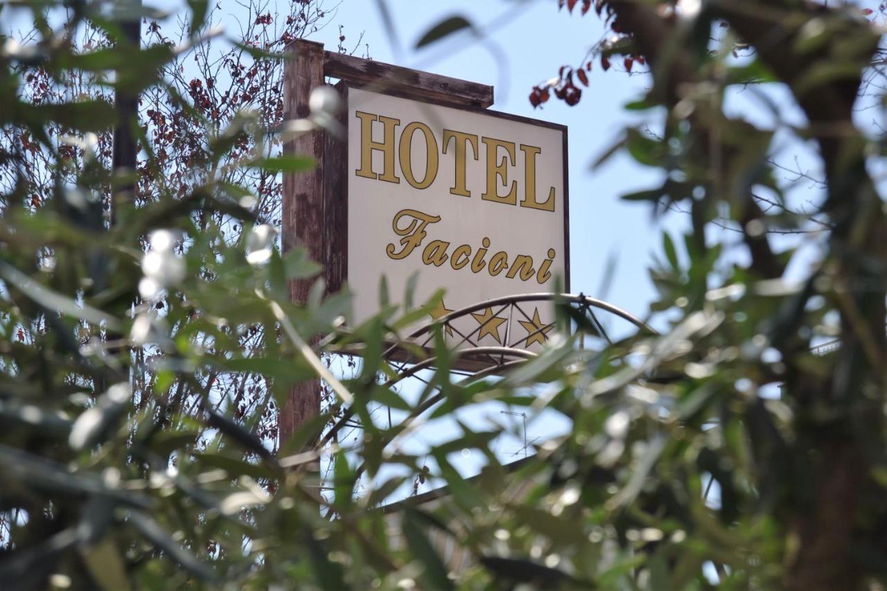Hotel Facioni Pomezia Luaran gambar