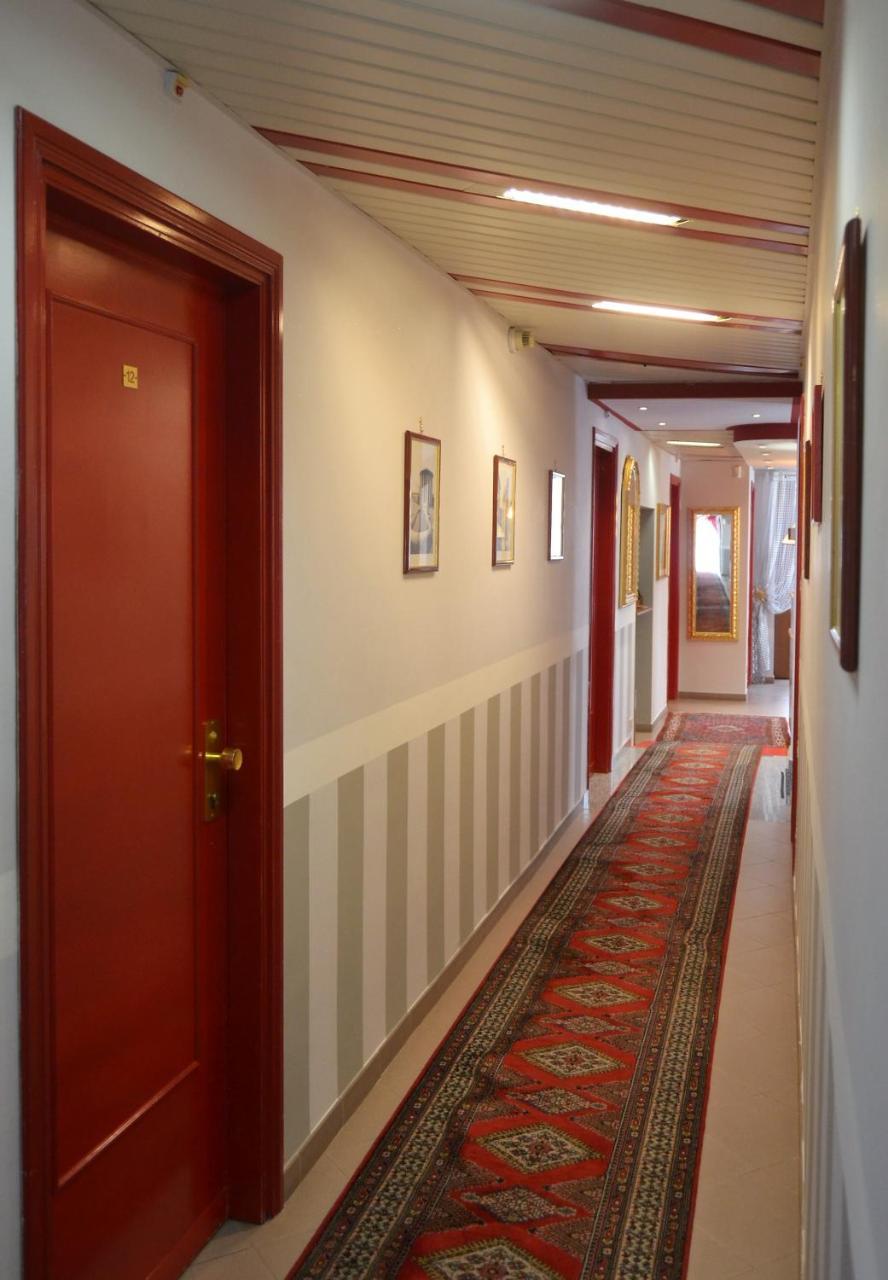 Hotel Facioni Pomezia Luaran gambar