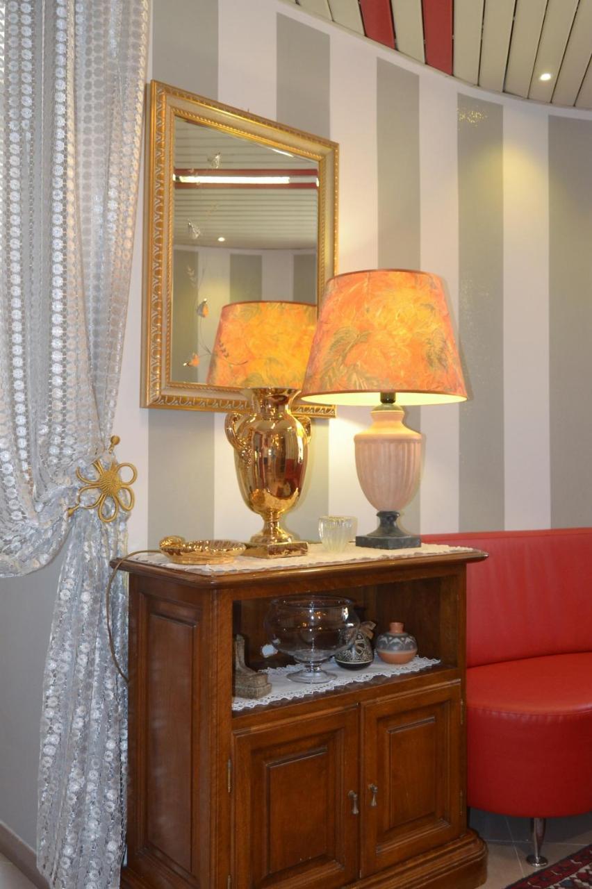 Hotel Facioni Pomezia Luaran gambar