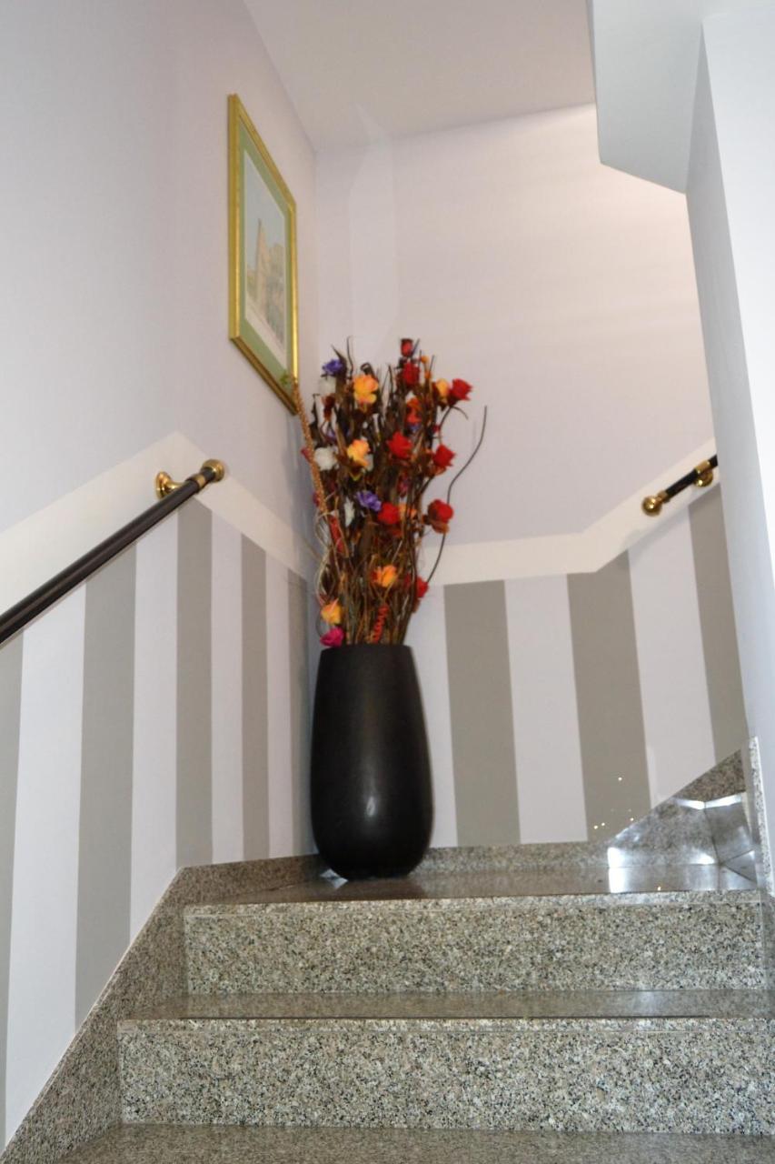 Hotel Facioni Pomezia Luaran gambar