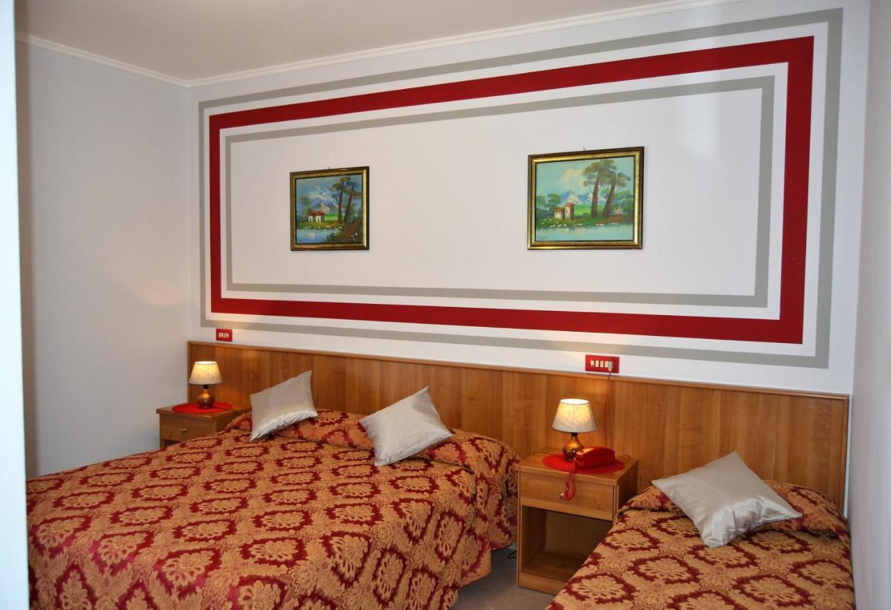 Hotel Facioni Pomezia Luaran gambar