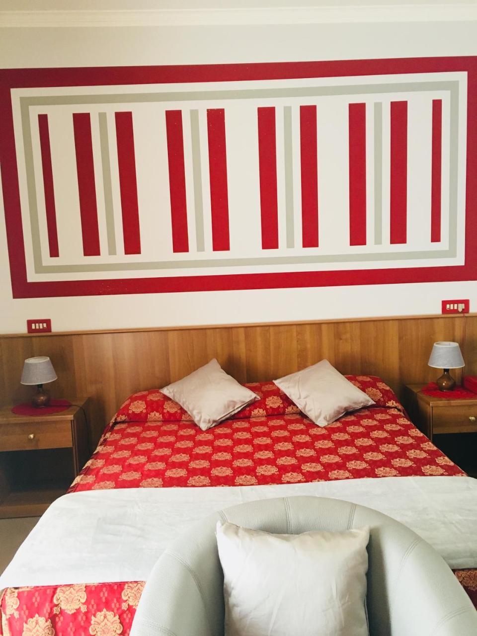 Hotel Facioni Pomezia Luaran gambar